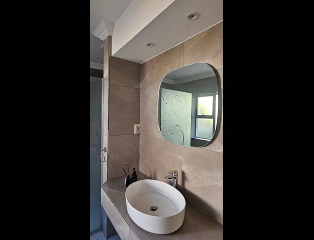 3 BEDROOM PROPERTY TO RENT IN FLAMINGO VLEI